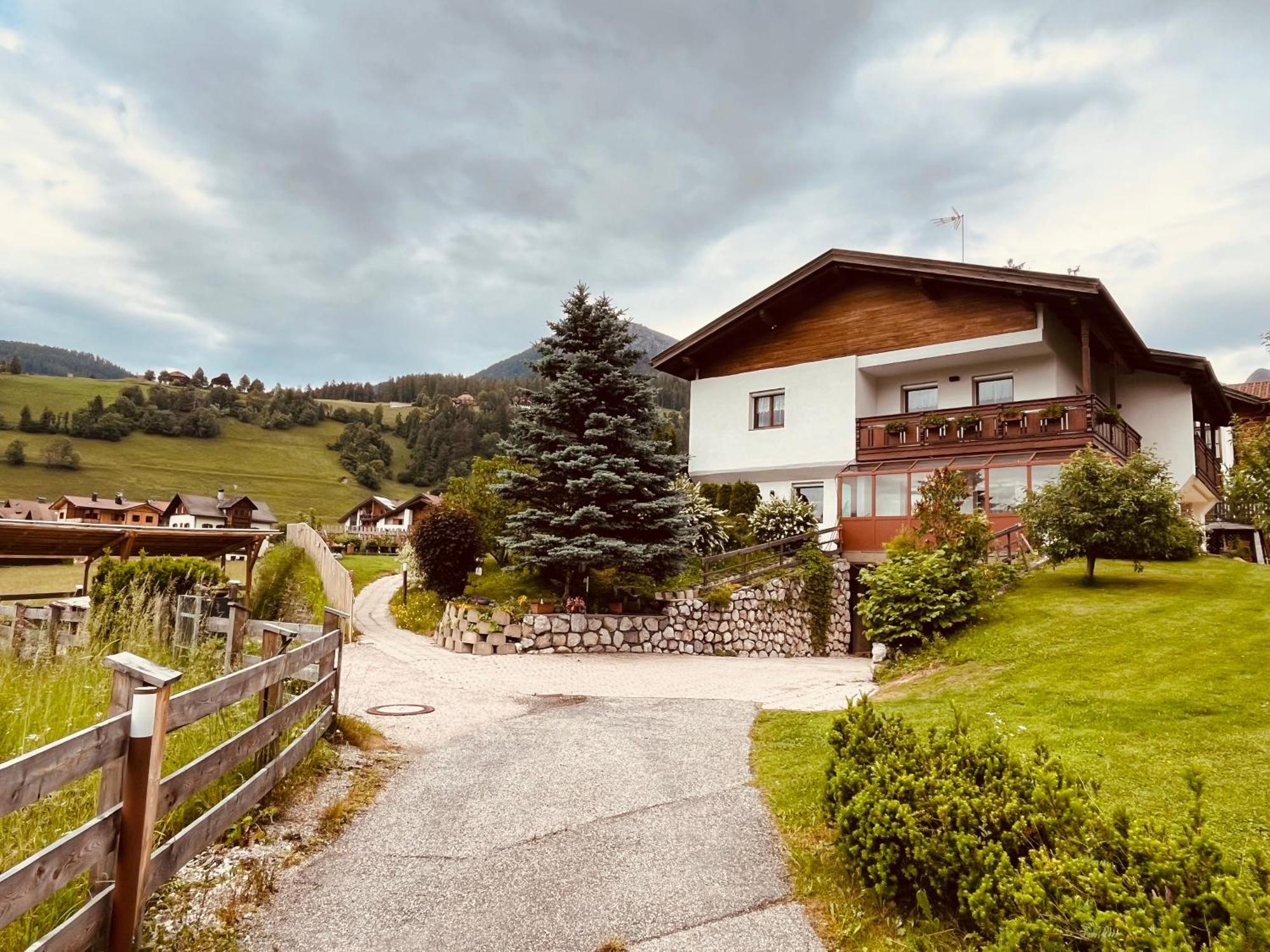Ciasa Fam Comploi Apartment San Vigilio Di Marebbe Exterior photo